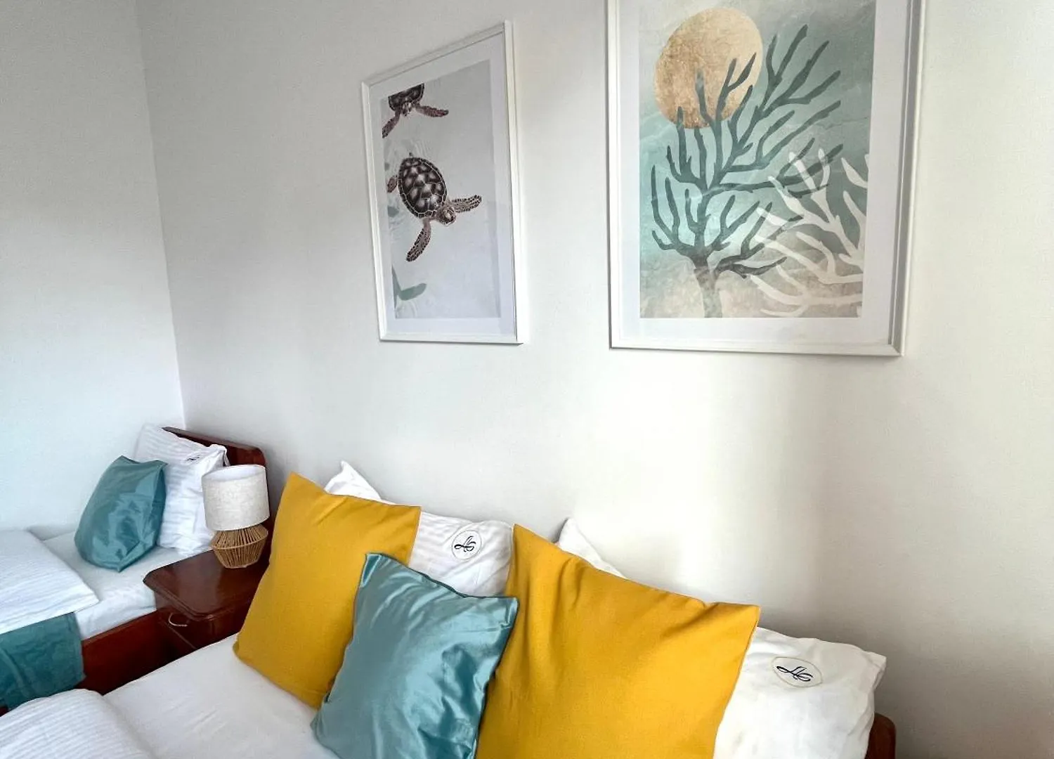 게스트하우스 Agapella Apartamemty- Villa Agapella 250M From The Beach 소포트